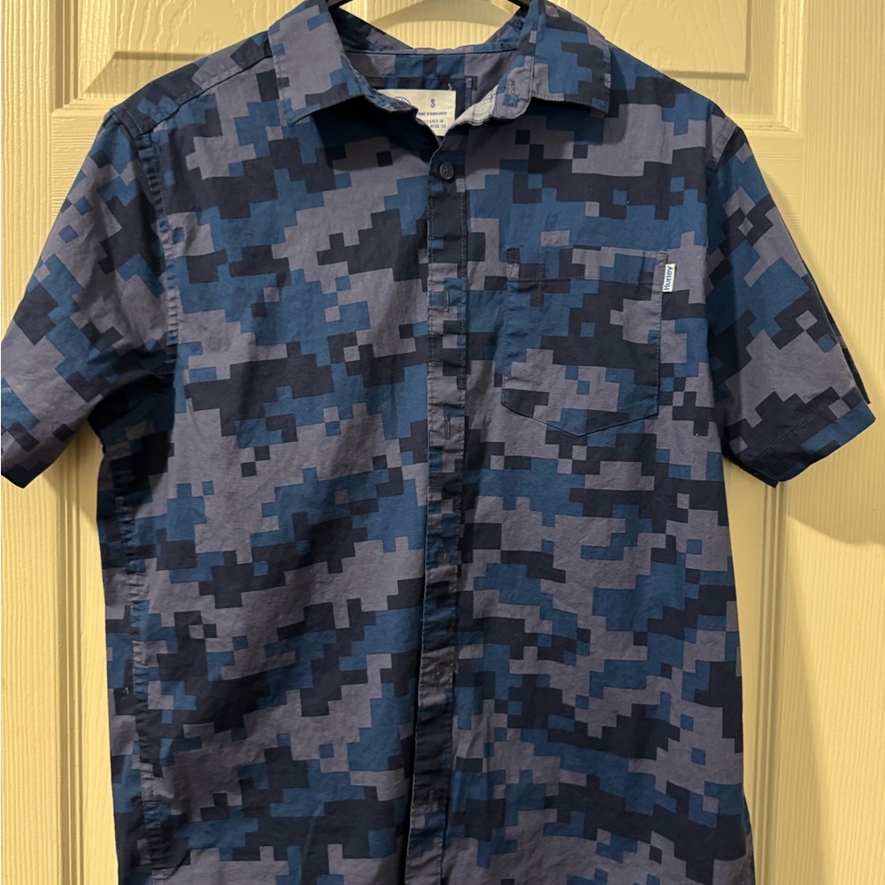 Hurley Navy and Gray Camo Button Down Shirt
